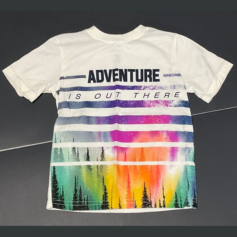 Wonder Nation Adventure is out there T-shirt - NWOT